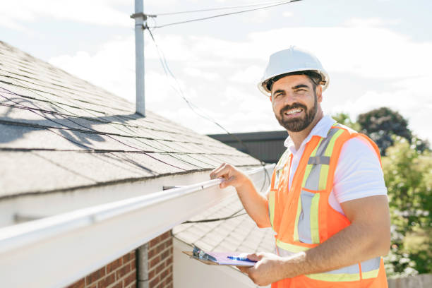 Best Roof Gutter Cleaning  in Greenfield, OH